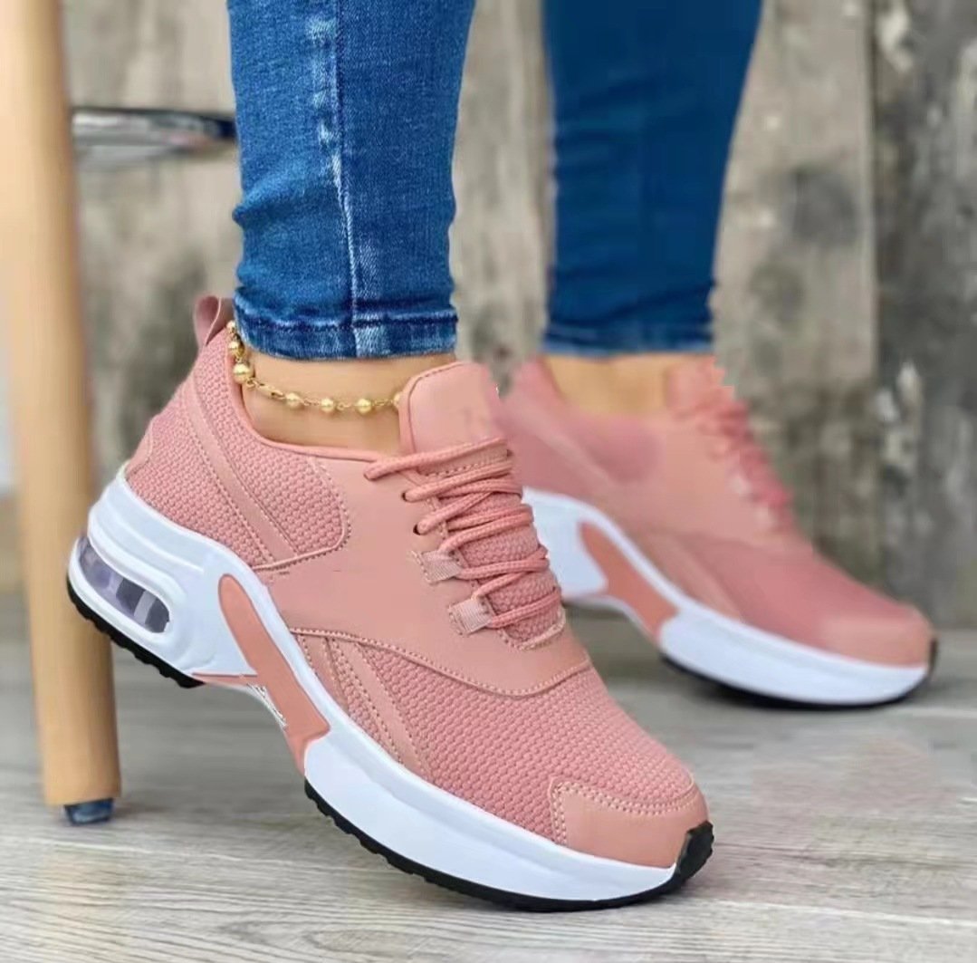 Kvinnors Spetsiga Sneakers - blackspei.com
