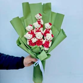 7 Sevimli Ayıcıkla Özel Buket